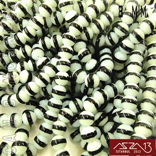 Yuvarlak 8 mm, Siyah Halkalı Beyaz Cam Boncuk / Paket İçeriği 50 Adet