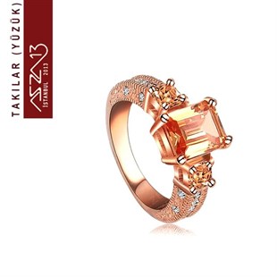 Rose Gold Kaplama Kristal Light Peach Taşlı Yüzük