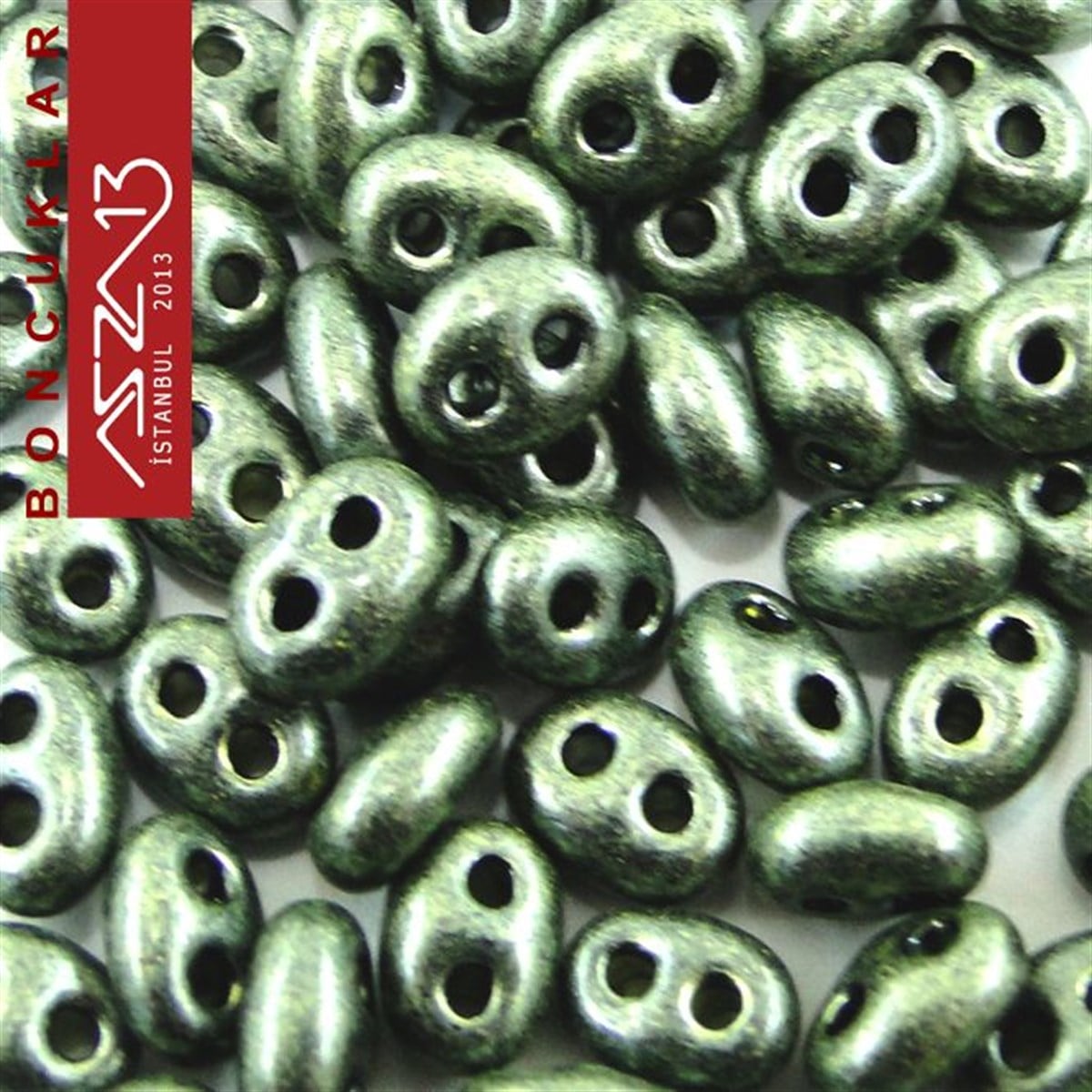 Cam Çift Delikli Twins BoncukBONCUK ve TAŞPreciosa65 Adet 2,5x5 mm Metalik Zeytin Yeşili Renkli Twin Cam Boncuk (3,8 gr)