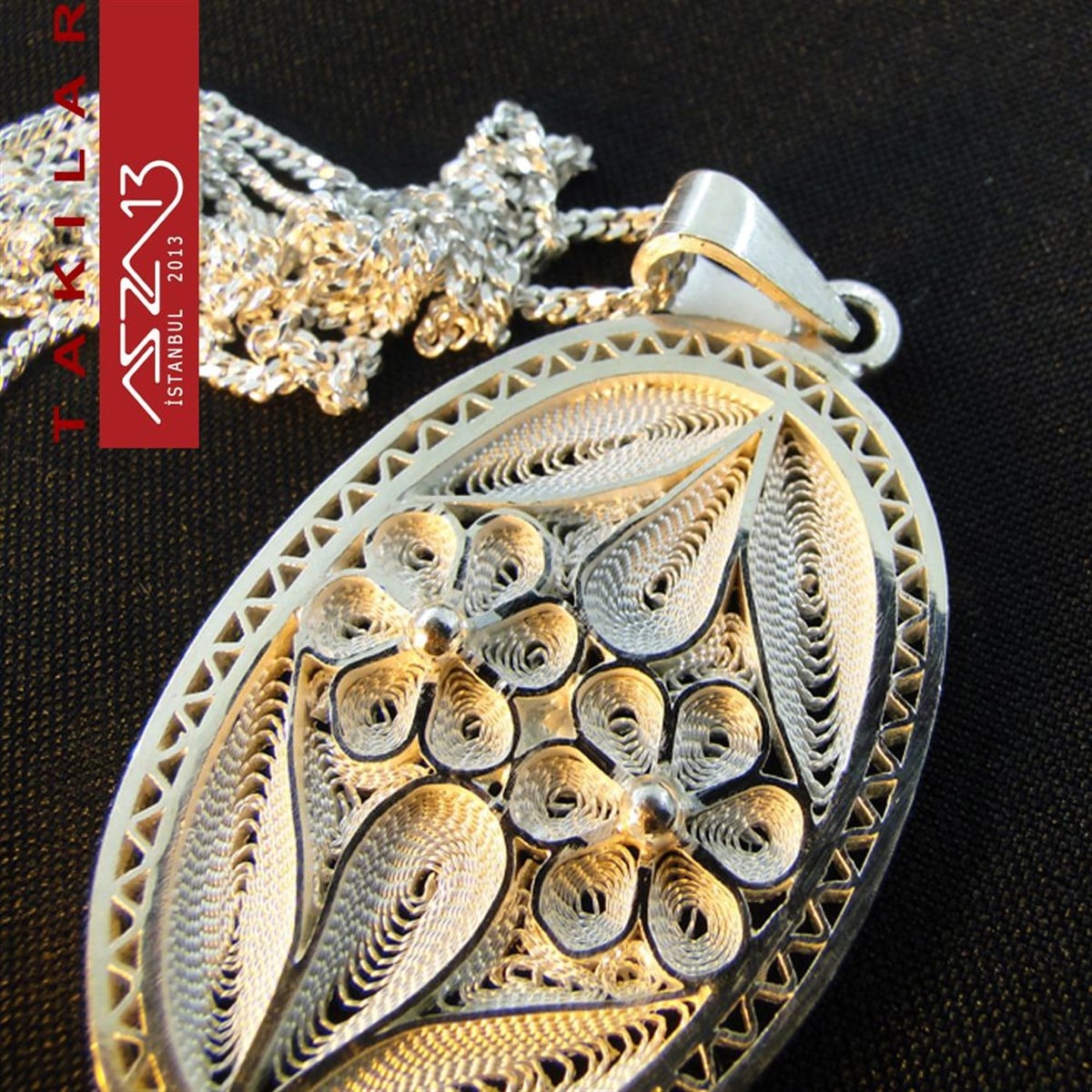 Telkari TakıTAKIazza132x3 cm Oval 925 Gümüş Telkari Madalyon Kolye