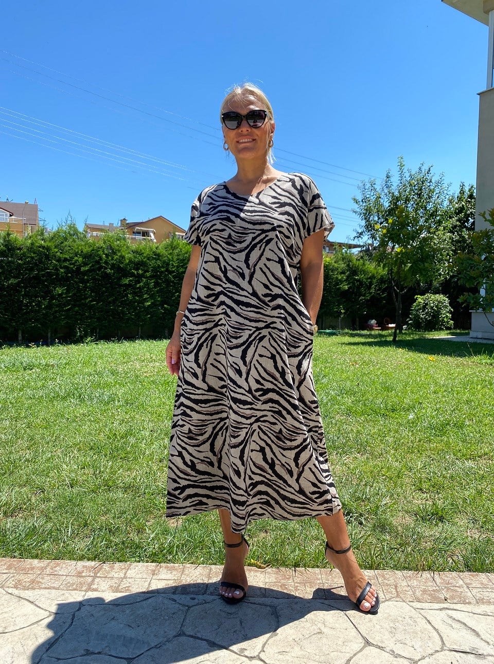 41063 AÇIK GRİ TOPRAK TONU  ZEBRA DESEN ELBİSE