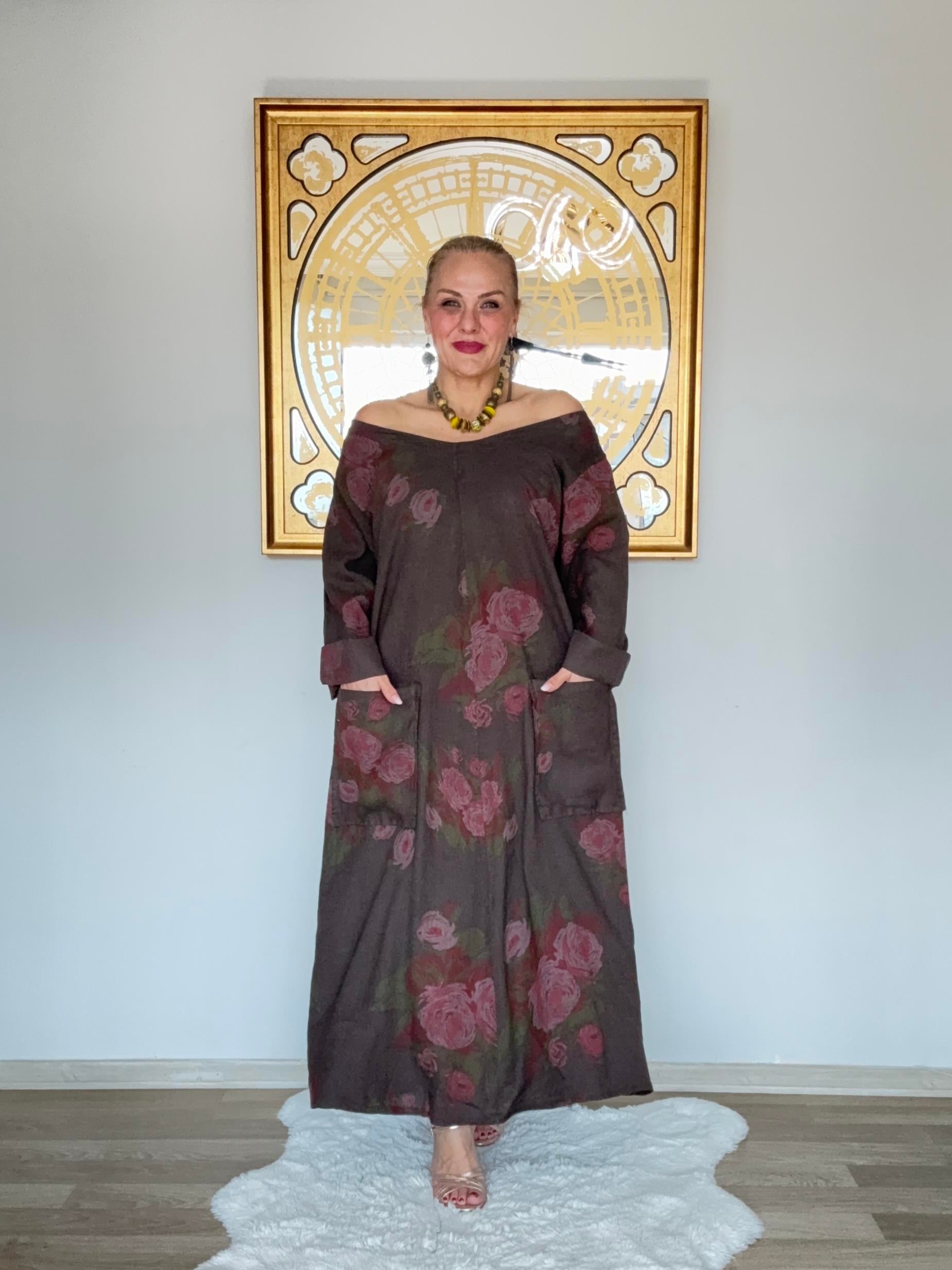 650 V Yaka Cep Detaylı İtalyan Keten Elbise