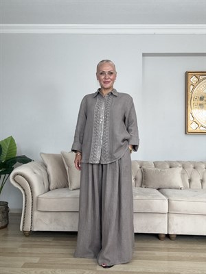 813 Pul Detaylı Dantelli Hasır Kemerli Keten Takım