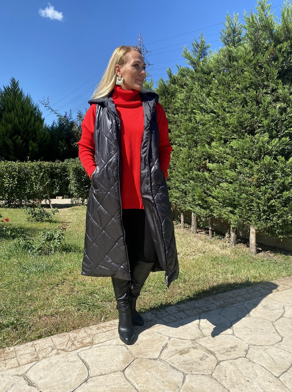 410731 KAPİTONE SİYAH YELEK