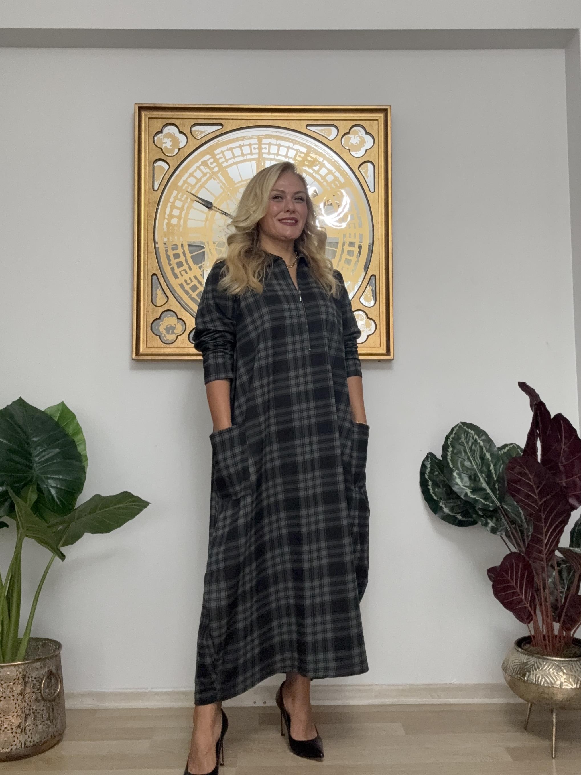 563 Fermuar Yaka Detaylı Elbise