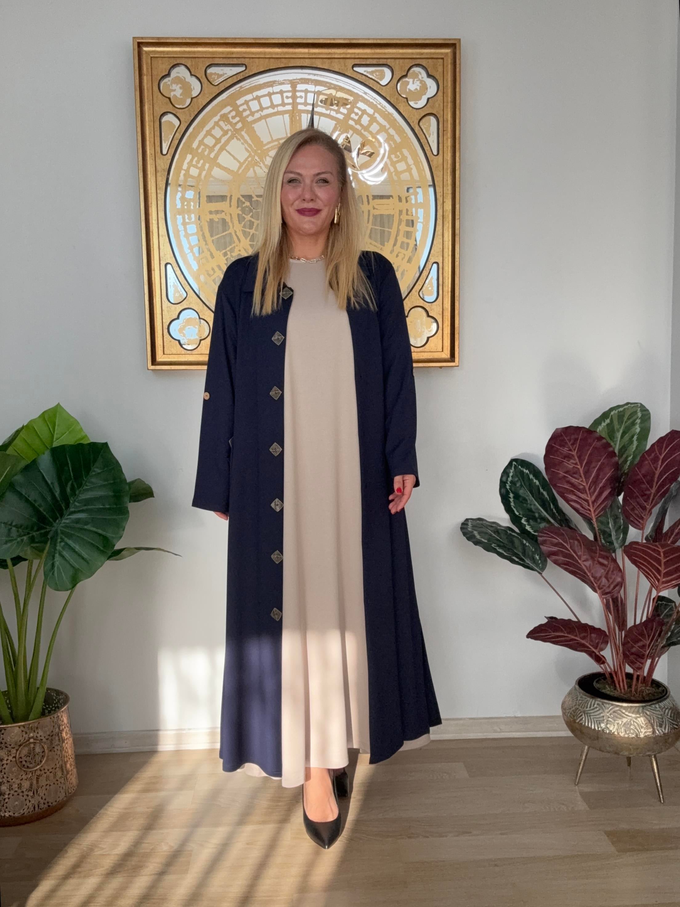 587 Düğme Detaylı Elbise / Kap