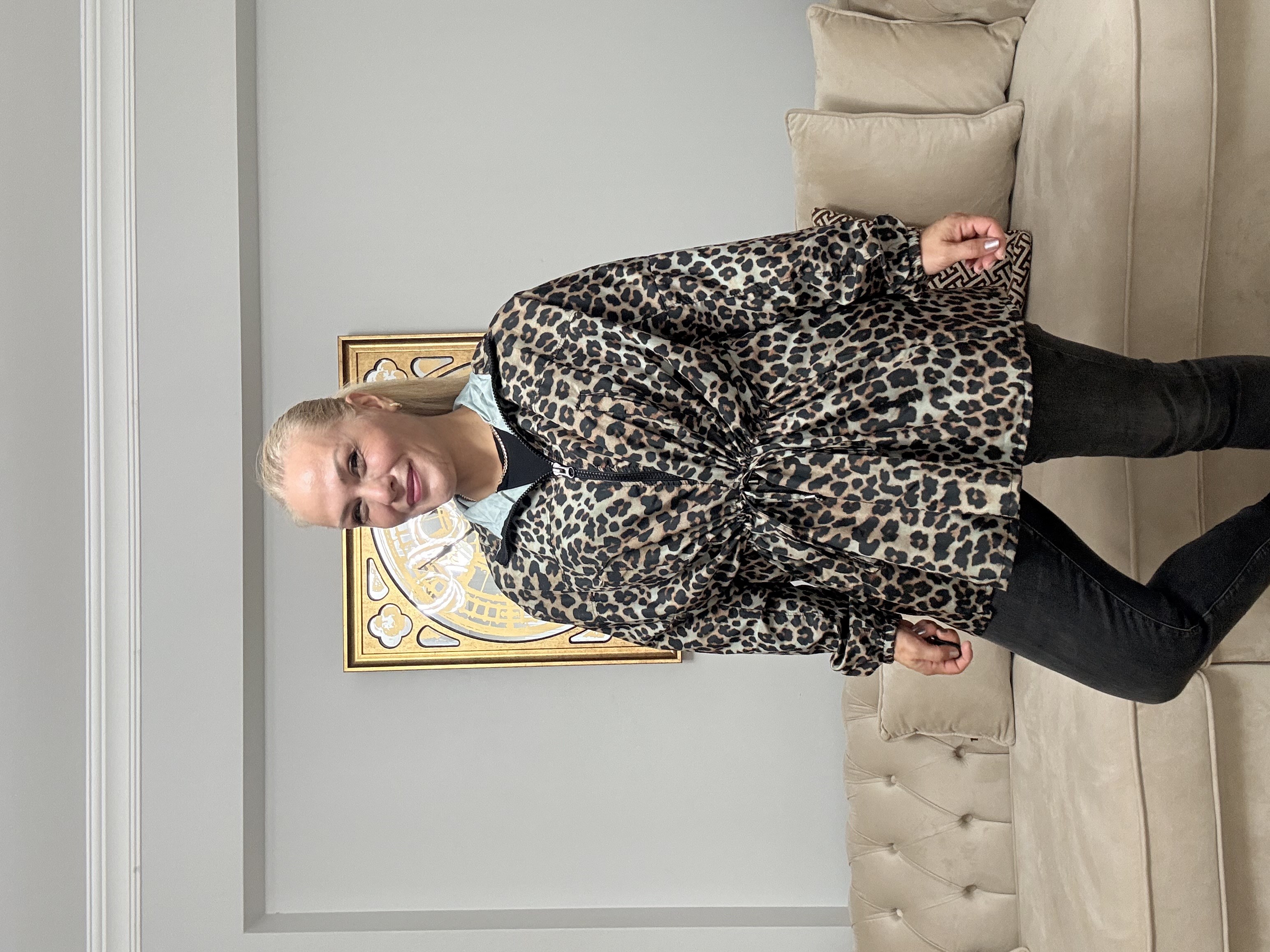 895 Leopar Desen Yağmurluk
