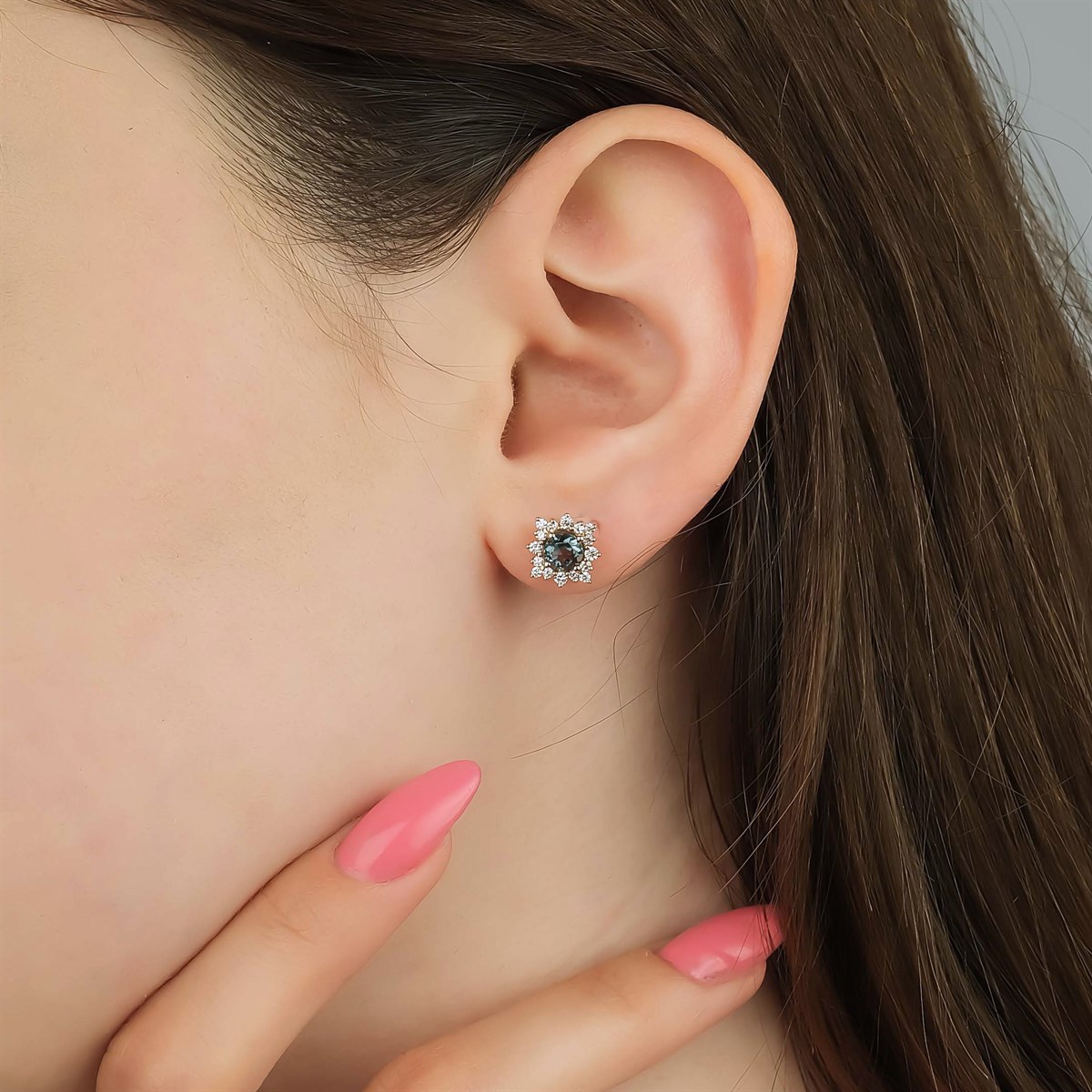 Pırlanta London Blue KüpeYaza Merhaba Küpe LONDON BLUE KÜPE