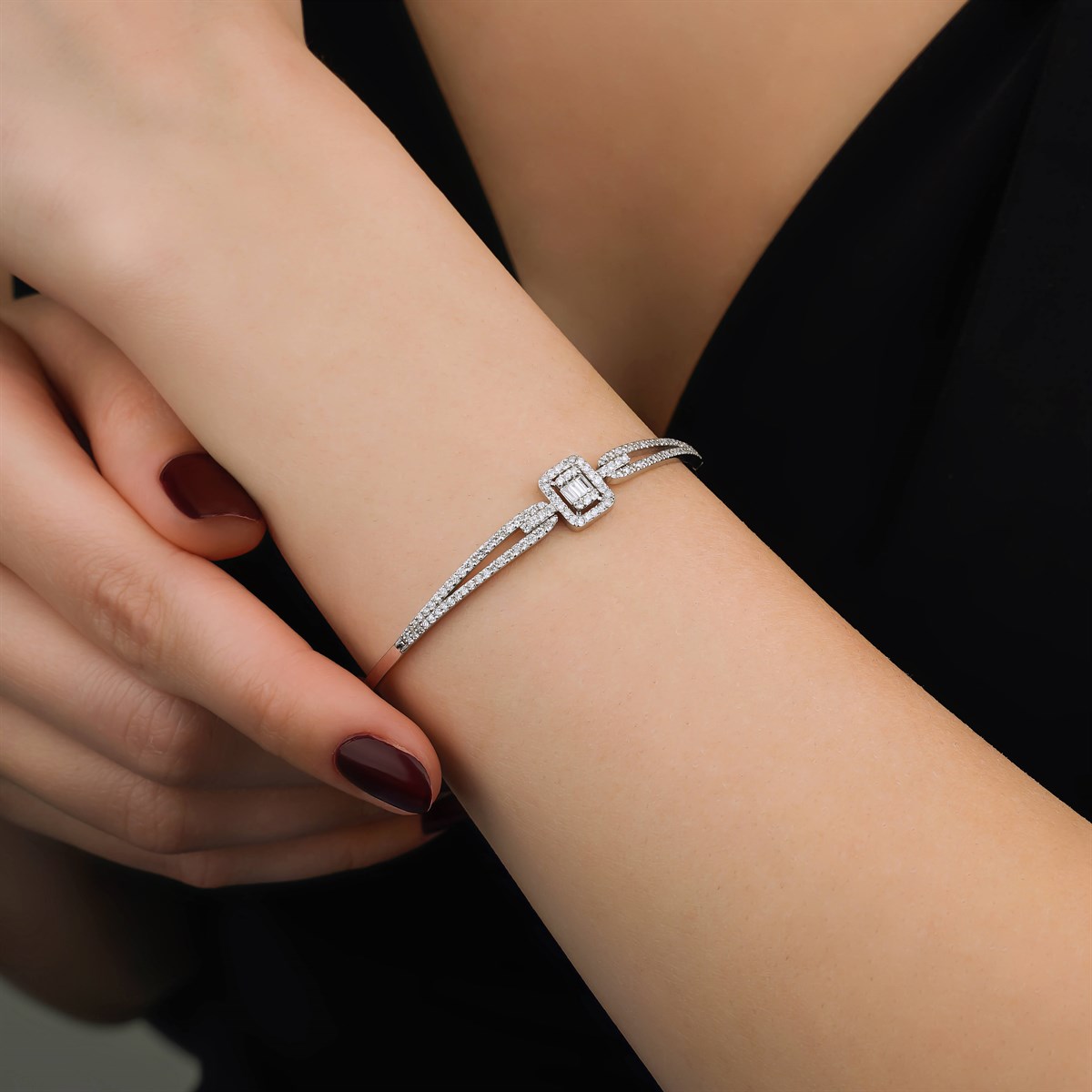0,58 KARAT BAGET BİLEKLİK