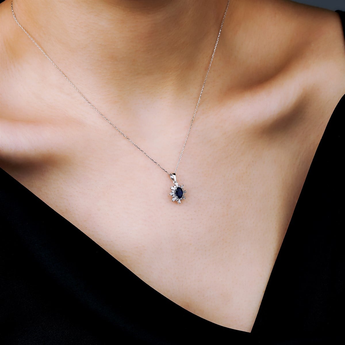 ANTURAJ PIRLANTA KOLYE