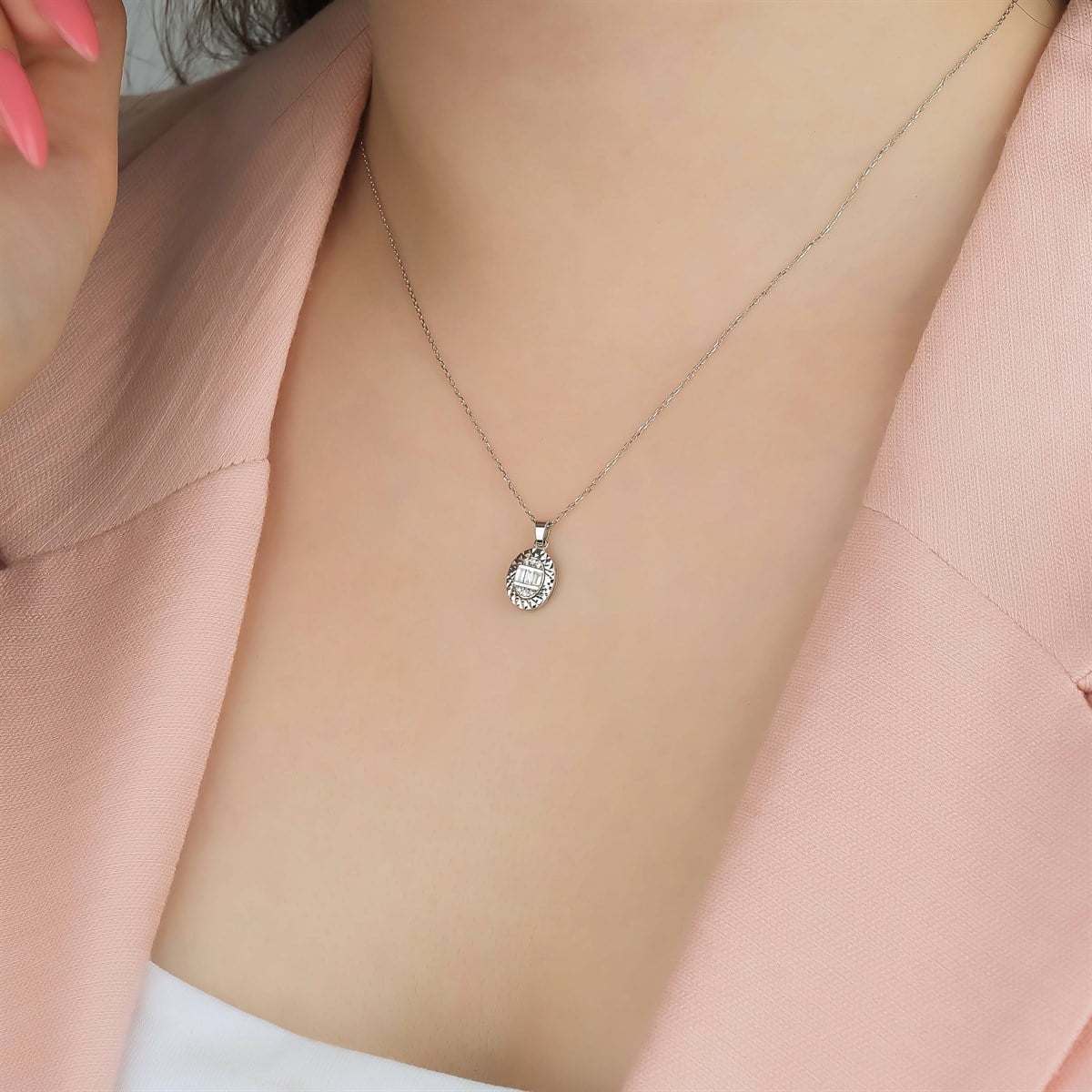 Pırlanta Baget KolyeYaza Merhaba KolyeBAGET KOLYE