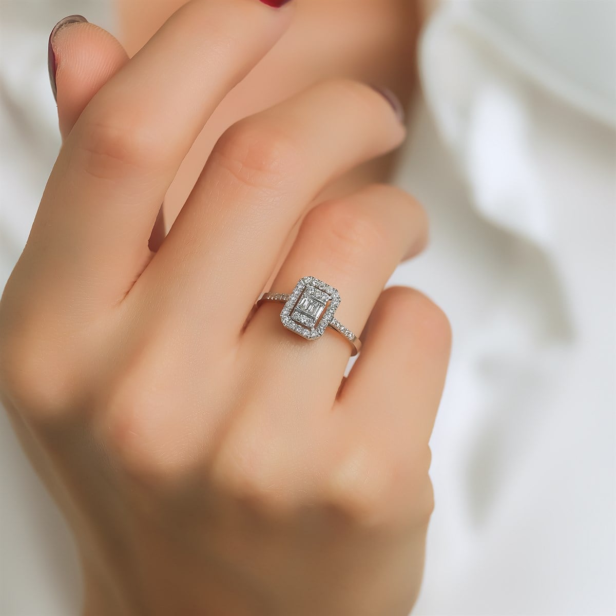 Pırlanta Baget YüzükYeni Yıl Kolleksiyonu YüzükBAGET YÜZÜK