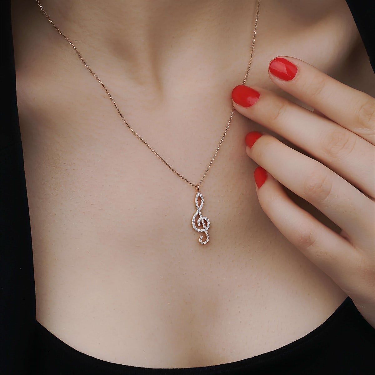 SOL ANAHTARI KOLYE