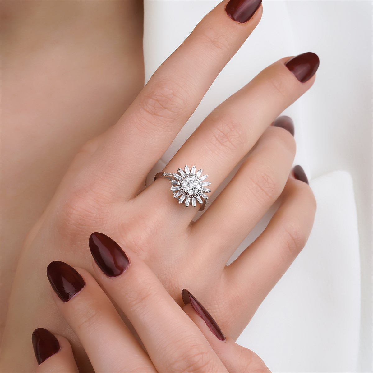 VALENTİNES 0,54 CT BAGET YÜZÜK