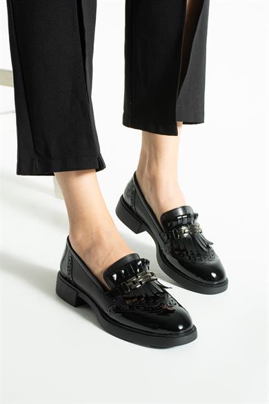 Kadın Püsküllü Günlük Loafer Corvia - Siyah