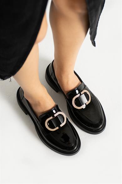 Kadın Siyah Rugan İnce Taş Detaylı Loafer