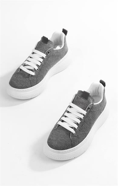 Kadın Gri Sade ve Zarif Günlük Sneaker