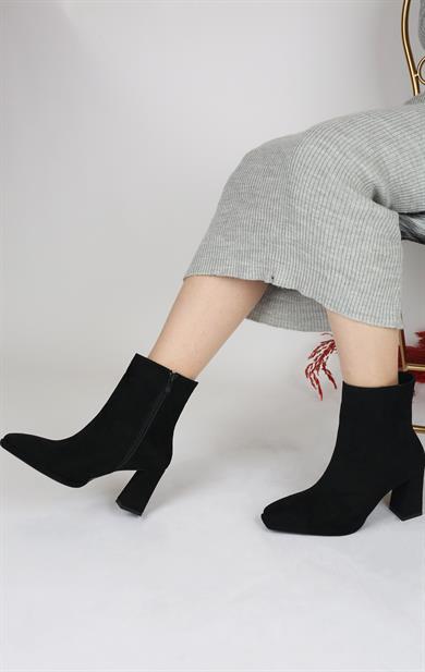 Kadın Siyah Süet Klasik Topuklu Bot