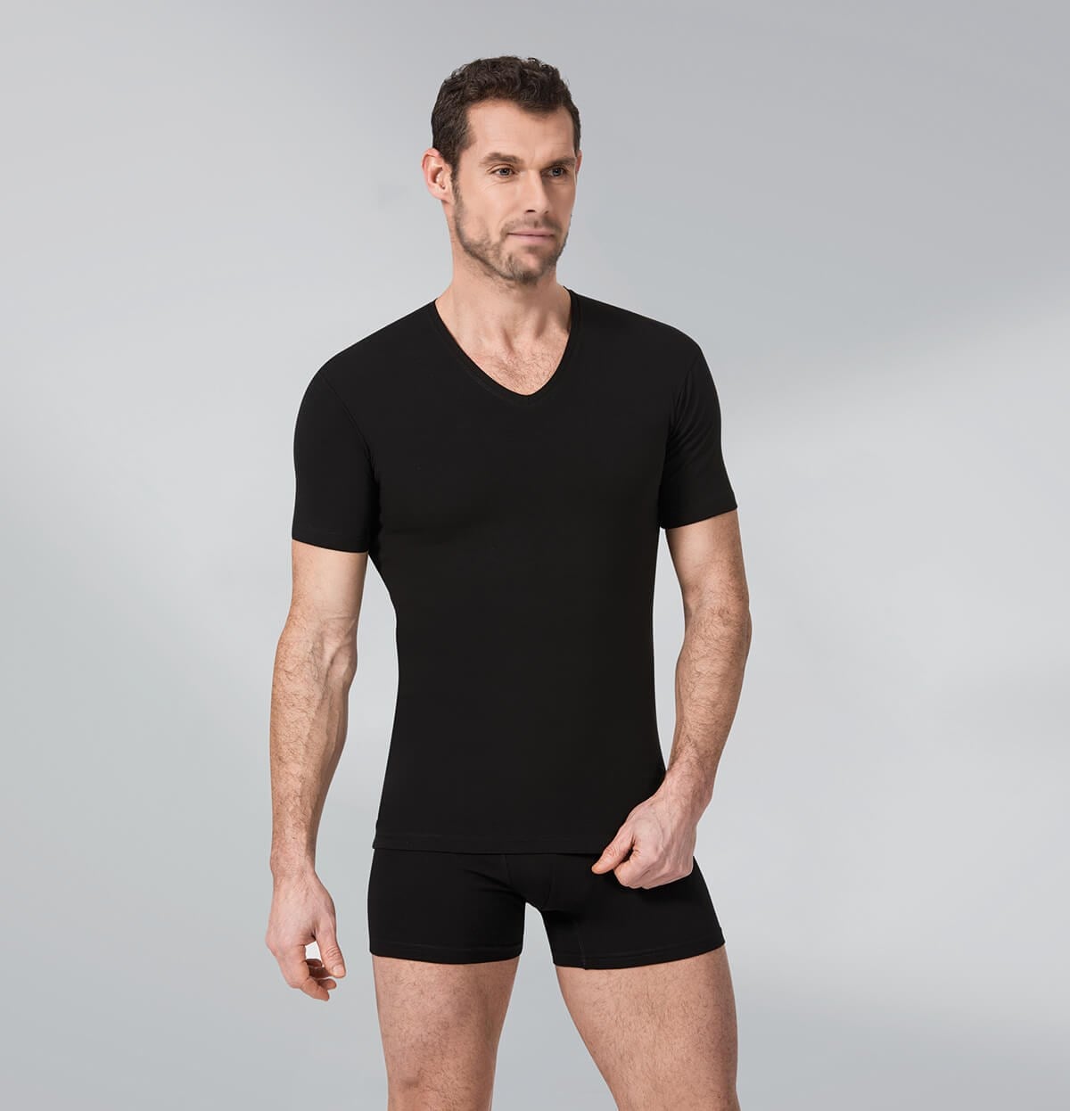 MODAL ERKEK FANİLYA V YAKA