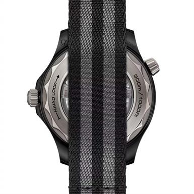 Omega Seamaster  Diver 300M
