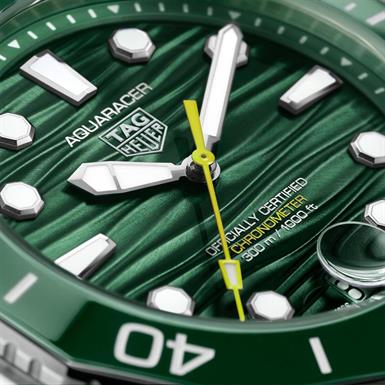 TAG Heuer Aquaracer TAG Heuer Aquaracer Professional 300 Date