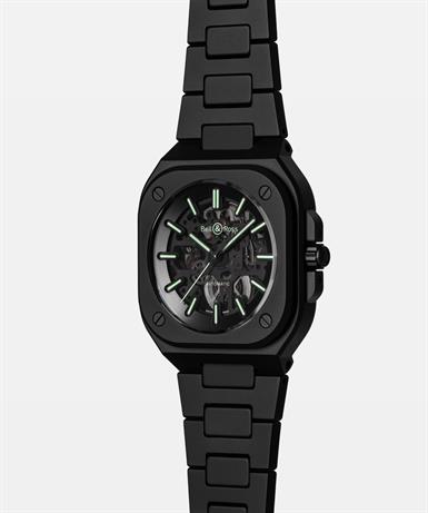 Bell & Ross Urban BR-05 Skeleton Black Lum Ceramic
