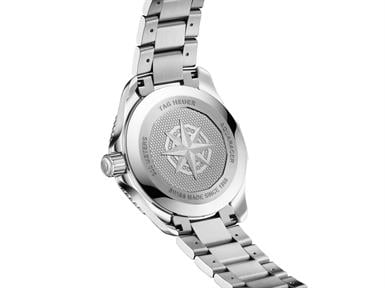 TAG Heuer Aquaracer PROFESSIONAL 200 SOLARGRAPH