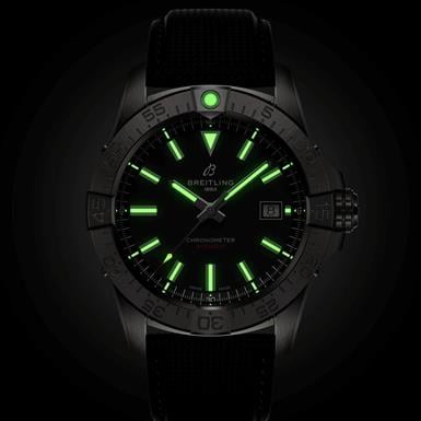 Breitling AVENGER AVENGER AUTOMATIC 42