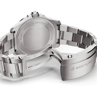 Breitling AVENGER AVENGER AUTOMATIC GMT 44