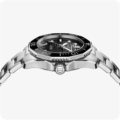 TAG Heuer Aquaracer Professional 300 Date