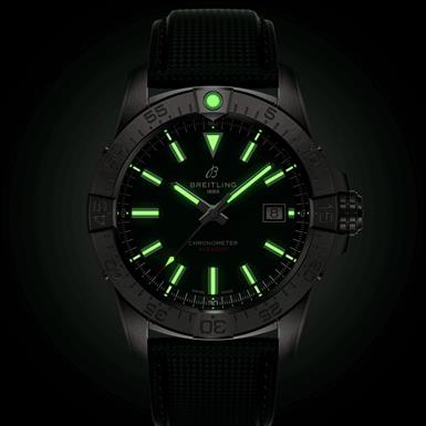 Breitling AVENGER AVENGER AUTOMATIC 42