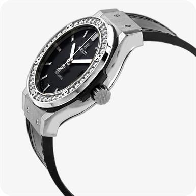 Hublot Classic Fusion Titanyum Diamonds