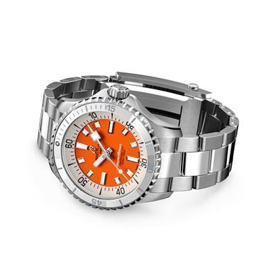 Breitling SUPEROCEAN SUPEROCEAN AUTOMATIC 36