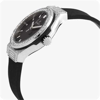 Hublot Classic Fusion Titanium Pavé