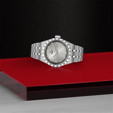 Tudor Royal 
