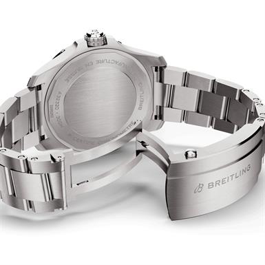 Breitling AVENGER AUTOMATIC GMT 44