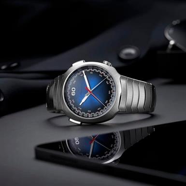 H. Moser & Cie Streamliner Flyback Chronograph Funky Blue Fumé