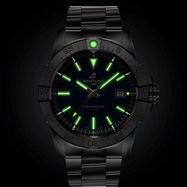 Breitling AVENGER AVENGER AUTOMATIC 42