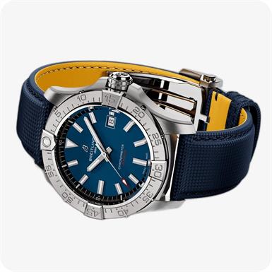 Breitling AVENGER AVENGER AUTOMATIC 42