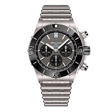 Breitling SUPER CHRONOMAT B01 44