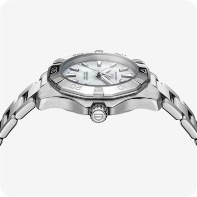 TAG Heuer Aquaracer PROFESSIONAL 200 SOLARGRAPH
