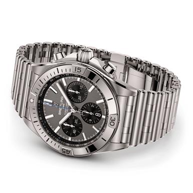 Breitling CHRONOMAT B01 42