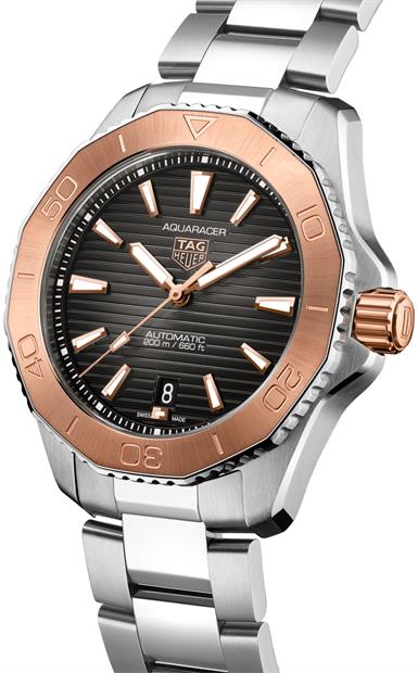 TAG Heuer Aquaracer TAG Heuer Aquaracer Professional 200 Date