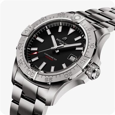 Breitling AVENGER AVENGER AUTOMATIC 42