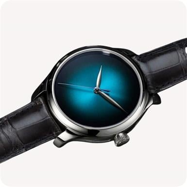 H. Moser & Cie Endeavour Endeavour Centre Seconds Blue Lagoon 