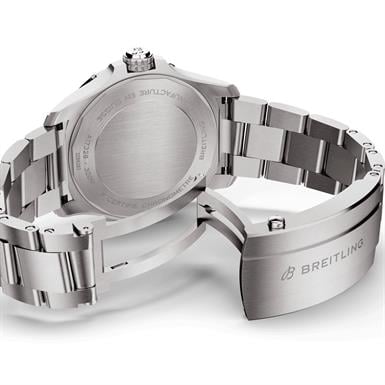 Breitling AVENGER AVENGER AUTOMATIC 42