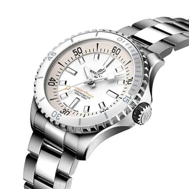 Breitling SUPEROCEAN SUPEROCEAN AUTOMATIC 36