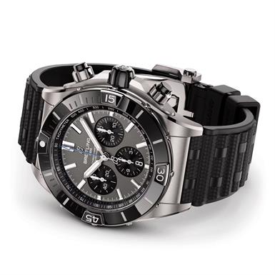 Breitling SUPER CHRONOMAT B01 44