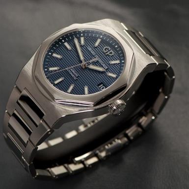 Girard-Perregaux Laureato 42 mm Aut