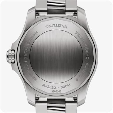 Breitling AVENGER AVENGER AUTOMATIC GMT 44